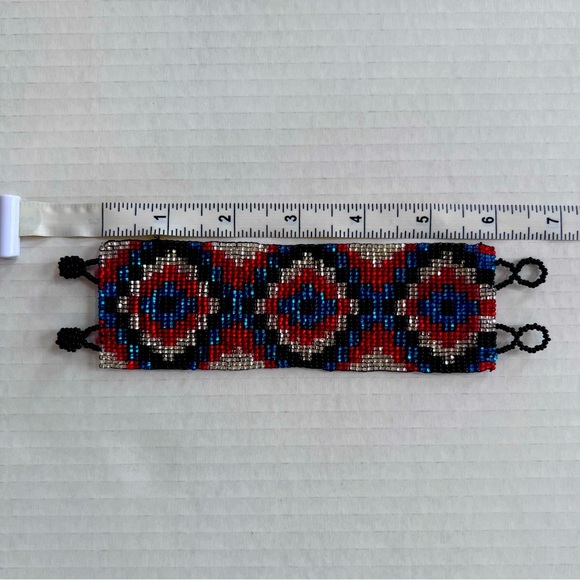 Huichol Beaded Bracelet Handmade Boho Western Tribal Patriotic Mexican Folk Art - Picture 3 of 4